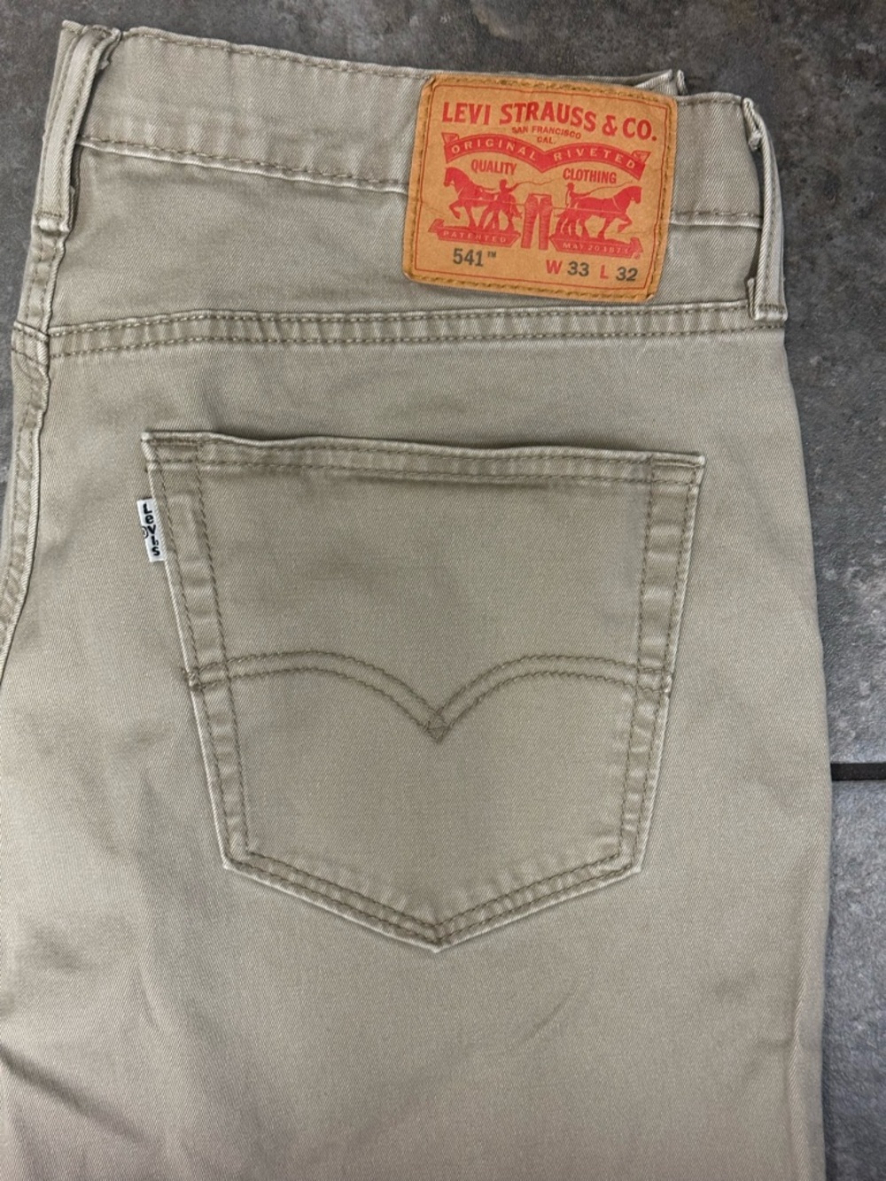 Levi 541 Jean Athletic Fit True Chino/Tan Color Size: 33 x 32 Zip Fly